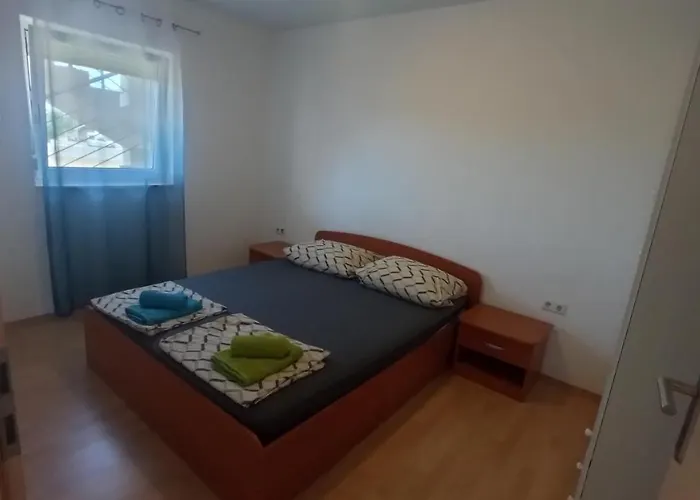 דירה Baric נין