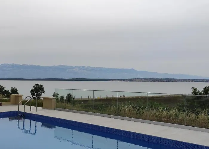 Baric דירה נין